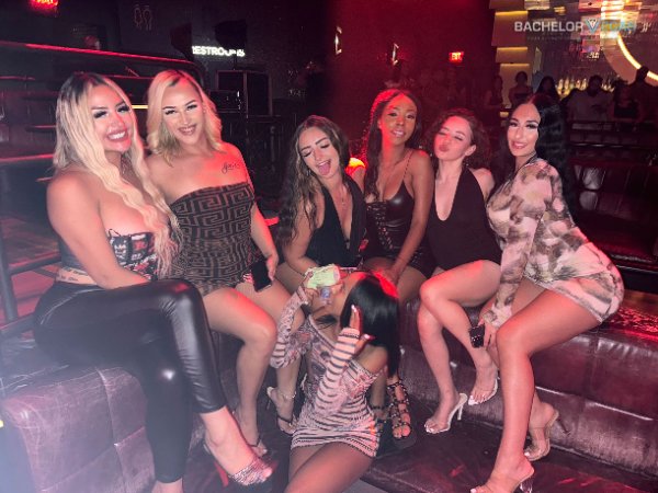 pretty-vegas-girls