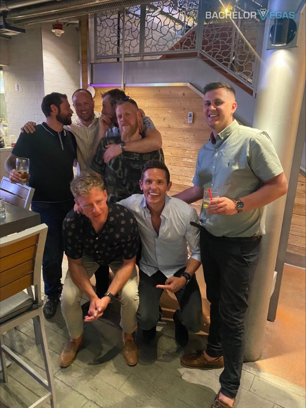 vegas-party-people