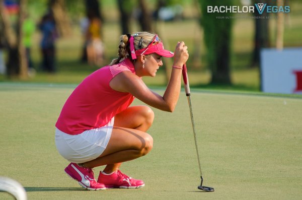 bachelorette-golfing