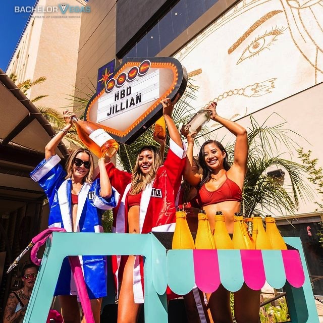 vegas-bottle-display