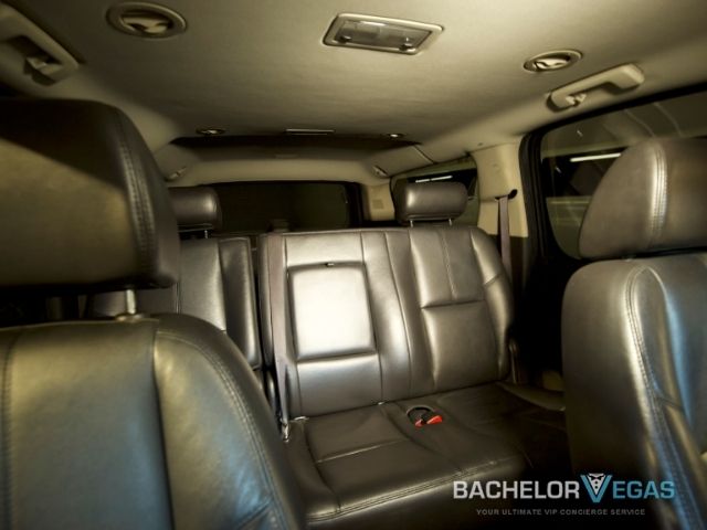suv-suburban-interior