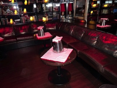 The Library (6 people)