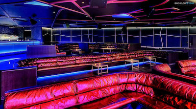 3rd and 4th Row Tables (8 Guests)