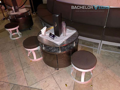 Small Side Stage Patio (6 Guests)