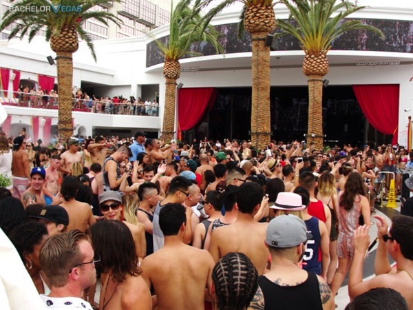 las-vegas-pool-ready