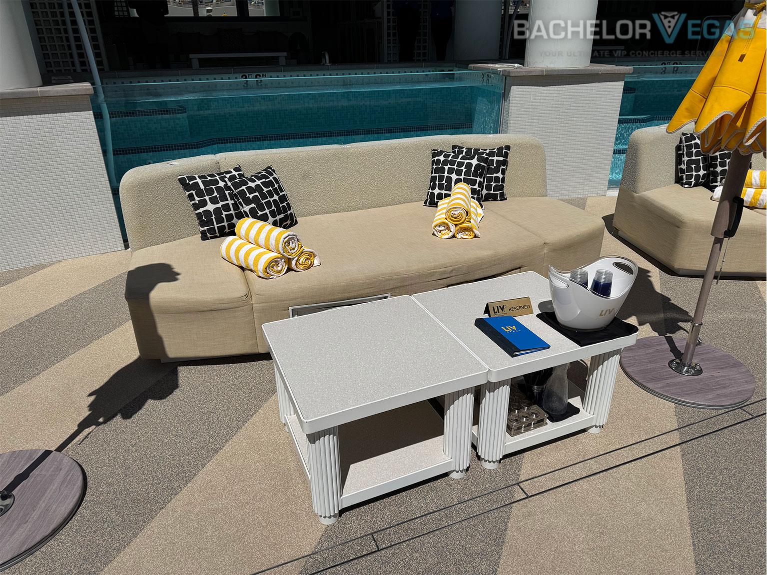 daybed main floor