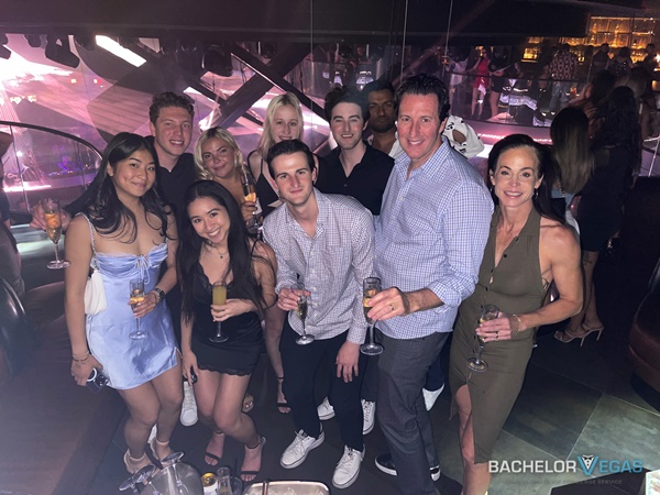 liv-nightclub-vegas-nightclub-crew